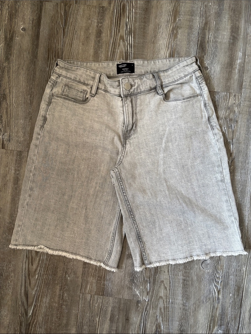 Simply Vera Wang Bermuda shorts